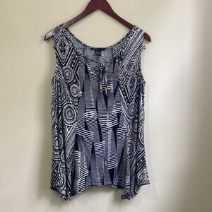 Robert Louis Women’s Sleeveless Blouse Size Large